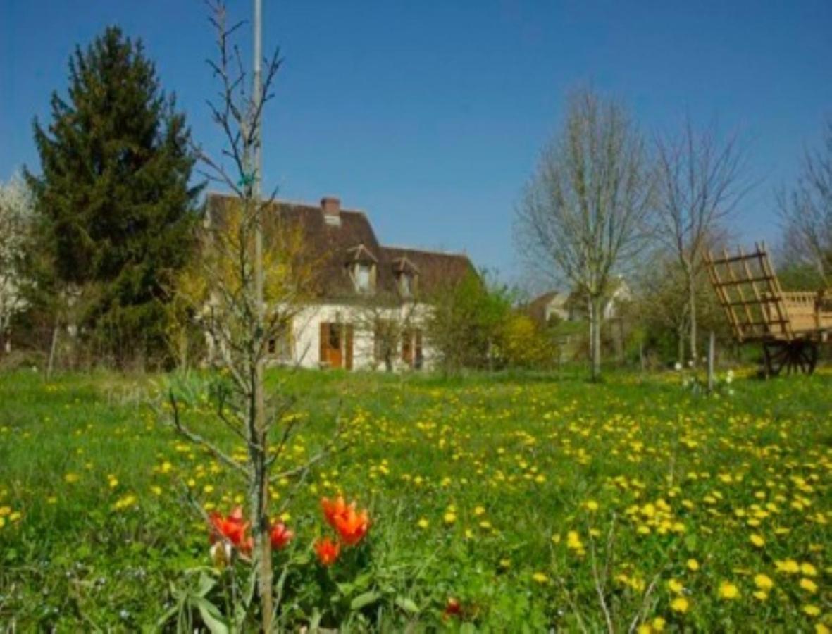 Chambres D'Hotes Les Pierries Vézannes Buitenkant foto
